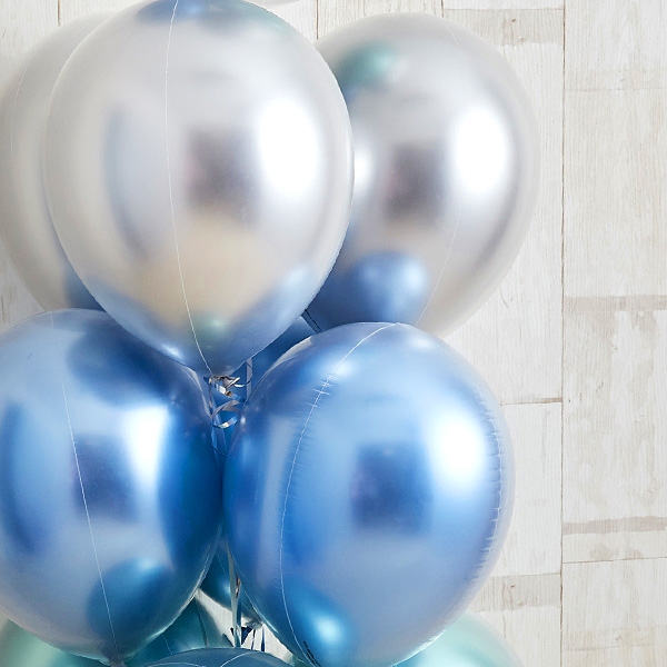 光沢に目を奪われるglossy blue balloon[5]